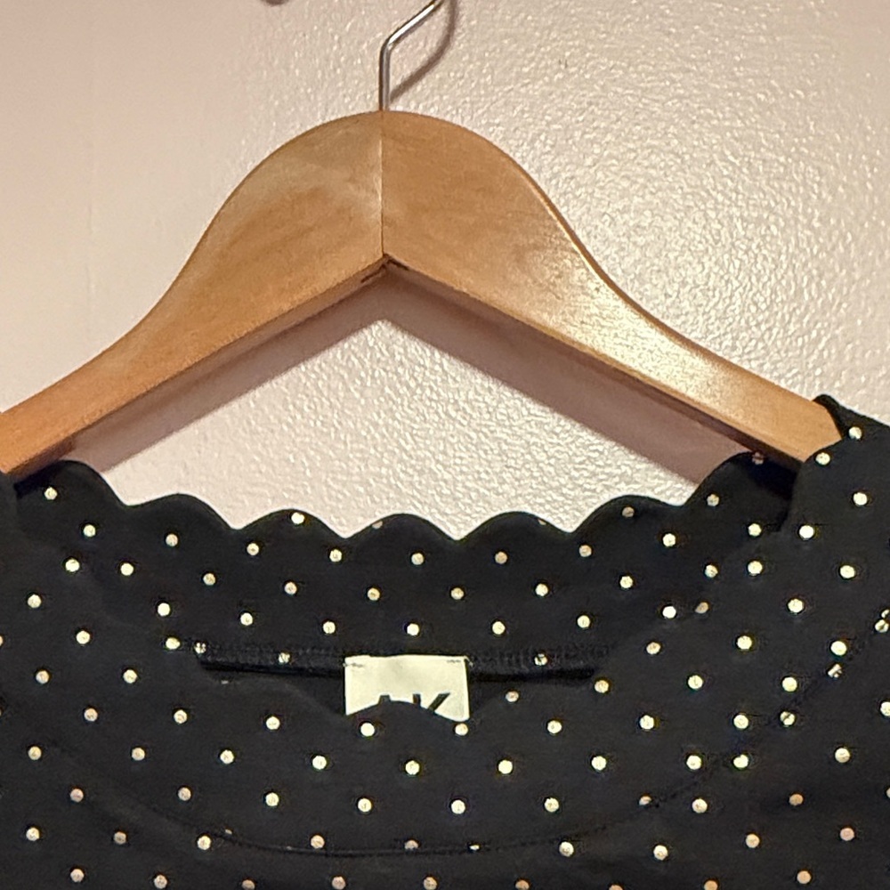 Anne Klein Black and Gold Polka Dot Short Sleeve Top - Picture 3 of 9